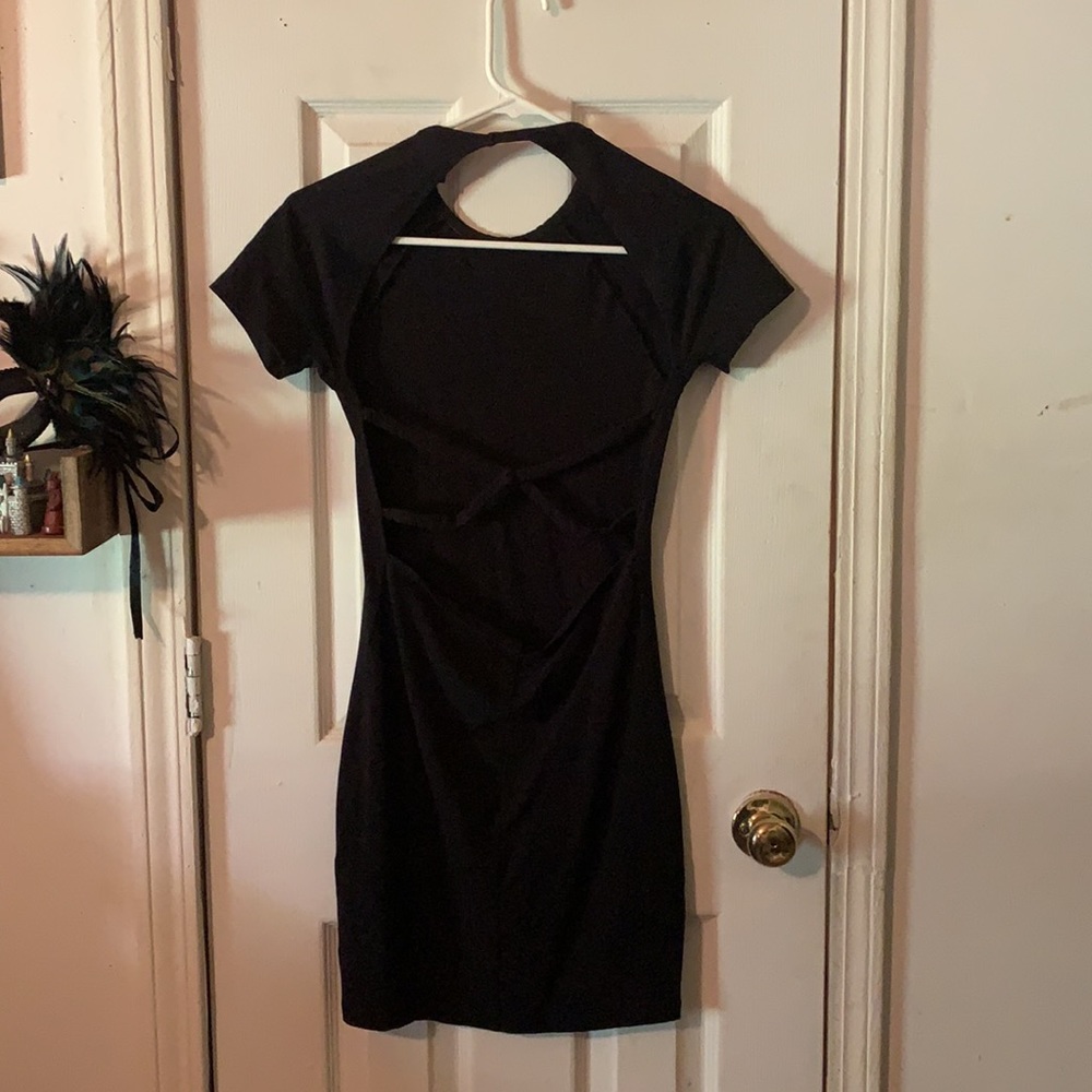 Little black dress - Picture 2 of 3